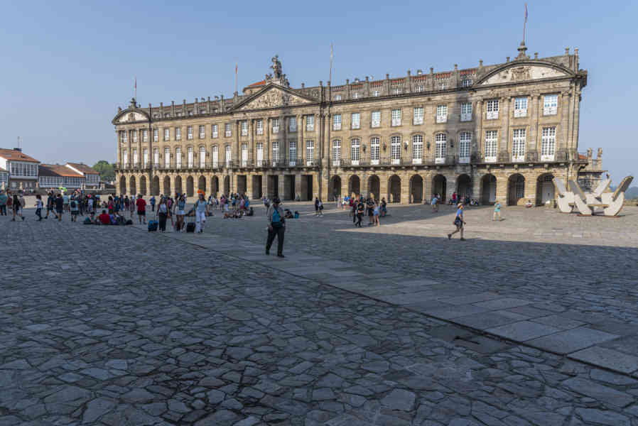 A Coruña 001 - Santiago de Compostela - plaza del Obradoiro - Ayuntamiento.jpg